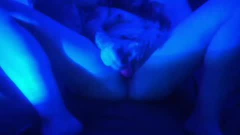 hipnthighsLaylla online show from 12.15.25
