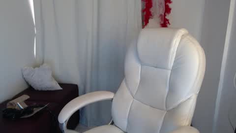 paiper online show from 01.12.26