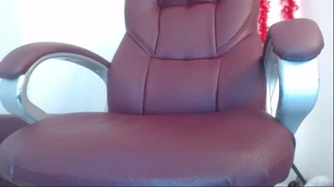 paiperhalliwey online show from 02.10.26