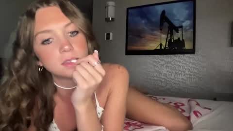 Paisley online show from 10.05.25