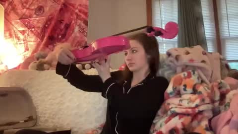 Snapshot of paisleysnowxo chatting on 11.13.25 paisleysnowxo online show from 11.13.25