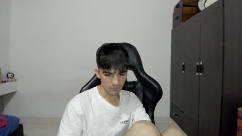 pakun_ online show from 12.24.24