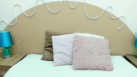 Snapshot of palmer_evans chatting on 02.12.25 P A L M E R online show from 02.12.25