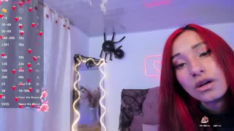 palmerfox_tay online show from 10.17.25