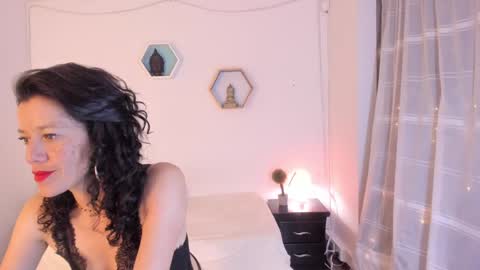 Paloma  online show from 02.04.25