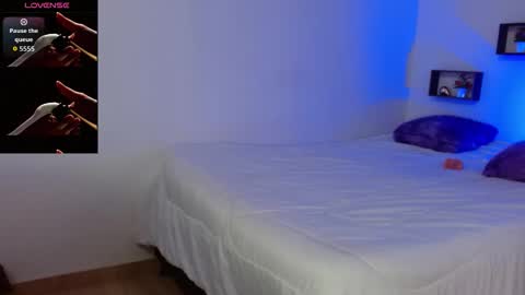 Snapshot of pamela_2863 chatting on 09.25.25 pamela_2863 online show from 09.25.25