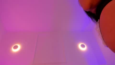 Snapshot of pamela_vega chatting on 10.23.25 Manuela online show from 10.23.25