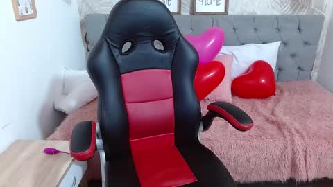 pamelah  online show from 02.17.25