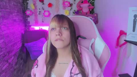 pamelajhonsom online show from 12.12.24