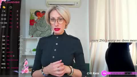 Snapshot of pamellamurphy chatting on 10.13.25 pamellamurphy online show from 10.13.25