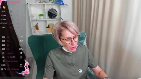 Snapshot of pamellamurphy chatting on 11.01.25 pamellamurphy online show from 11.01.25