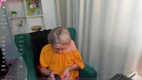 Snapshot of pamellamurphy chatting on 11.03.25 pamellamurphy online show from 11.03.25