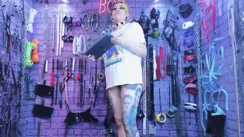 Snapshot of pandoranez chatting on 01.21.25 PandoraNez online show from 01.21.25