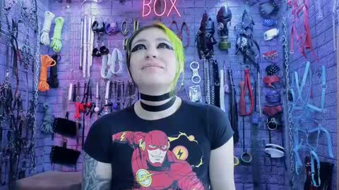 Snapshot of pandoranez chatting on 03.12.25 PandoraNez online show from 03.12.25