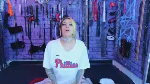 Snapshot of pandoranez chatting on 12.02.25 PandoraNez online show from 12.02.25