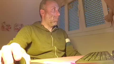 pansak1973 online show from 03.12.25