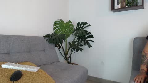 Snapshot of pantyhose_xxx_ chatting on 12.11.24 pantyhose_xxx_ online show from 12.11.24