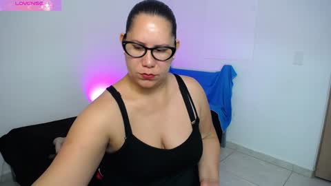 paola online show from 02.06.25