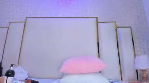 Snapshot of paolaa_rodriguez chatting on 04.28.26 Paola online show from 04.28.26