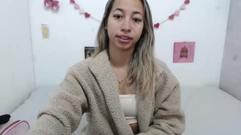 Paola online show from 03.07.25