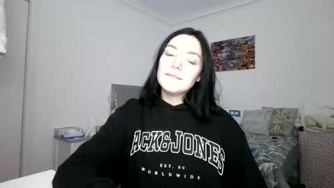 Paola Hard online show from 01.16.26