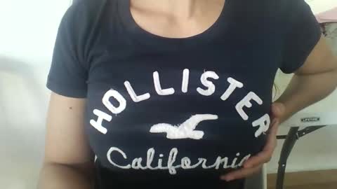 Snapshot of paolamz10 chatting on 02.11.26 paolamz10 online show from 02.11.26