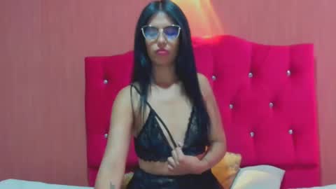 Paola Turner online show from 02.07.25