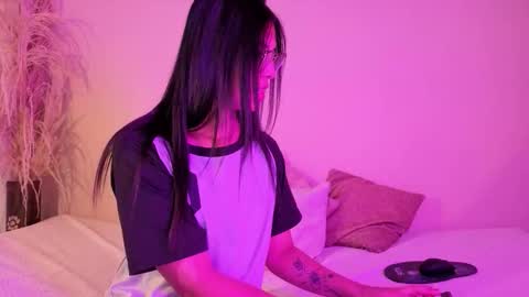 Paola Turner online show from 09.25.25