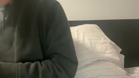 Snapshot of paolb305 chatting on 01.06.25 El wolf online show from 01.06.25