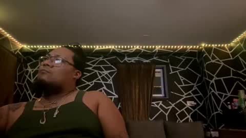 papi_krizz online show from 11.19.25