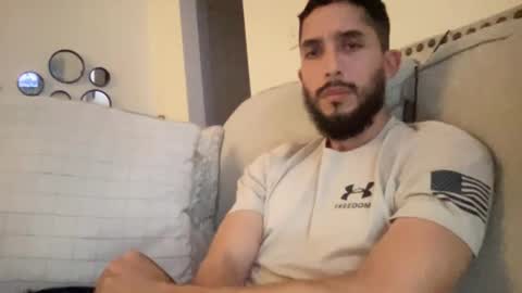 papicubano_guapo23cm online show from 10.16.25