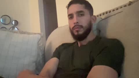 papicubano_guapo23cm online show from 10.30.25