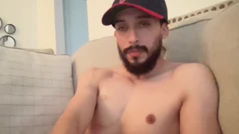 papicubano_guapo23cm online show from 02.15.26