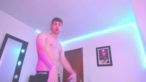 Snapshot of papinoha chatting on 10.19.25 Noha online show from 10.19.25