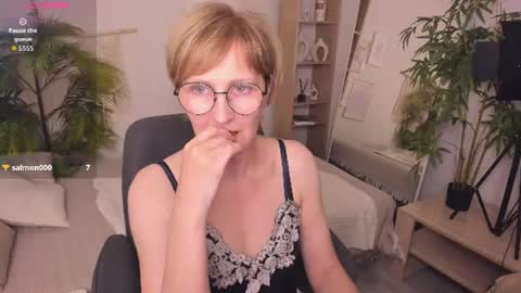 Paris online show from 06.26.26