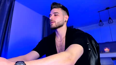 Paris online show from 12.26.24