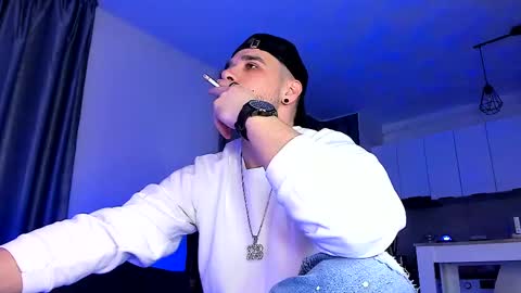 Paris online show from 02.19.25