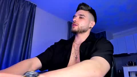 Paris online show from 02.24.25