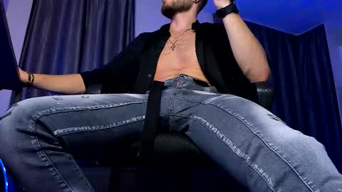 Paris online show from 10.14.25