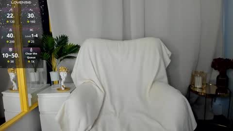 Paris online show from 02.07.26