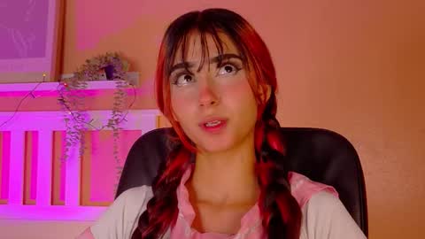 PARIS online show from 12.20.25