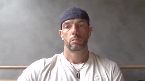 Snapshot of parisien75015 chatting on 01.06.26 Porn Actor 21cm Hetero online show from 01.06.26