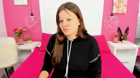 parker_mia02 online show from 11.24.25