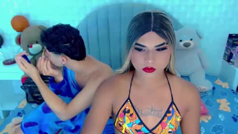 Snapshot of party_duo_trans chatting on 02.09.25 sara y cata online show from 02.09.25