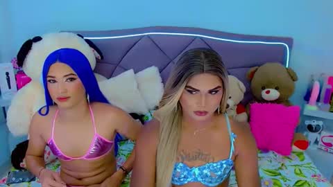 Snapshot of party_duo_trans chatting on 11.06.25 sara y cata online show from 11.06.25