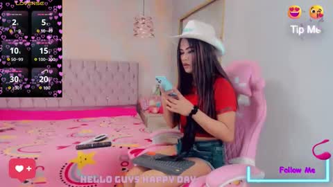 Snapshot of party_fre_girl chatting on 10.21.25 party_fre_girl online show from 10.21.25