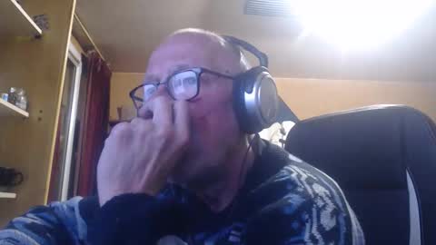 pascal88881 online show from 12.18.25