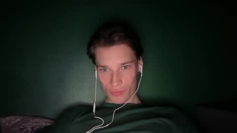 Snapshot of paslapasha chatting on 11.20.25 paslapasha online show from 11.20.25