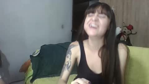 passion_fruit01 online show from 10.04.25