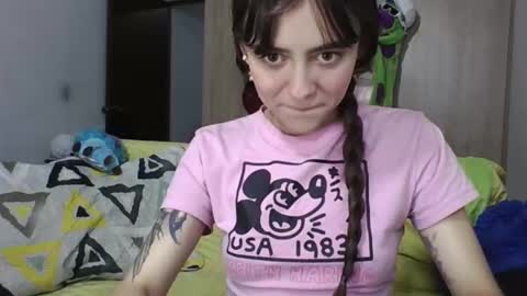 passion_fruit01 online show from 10.13.25